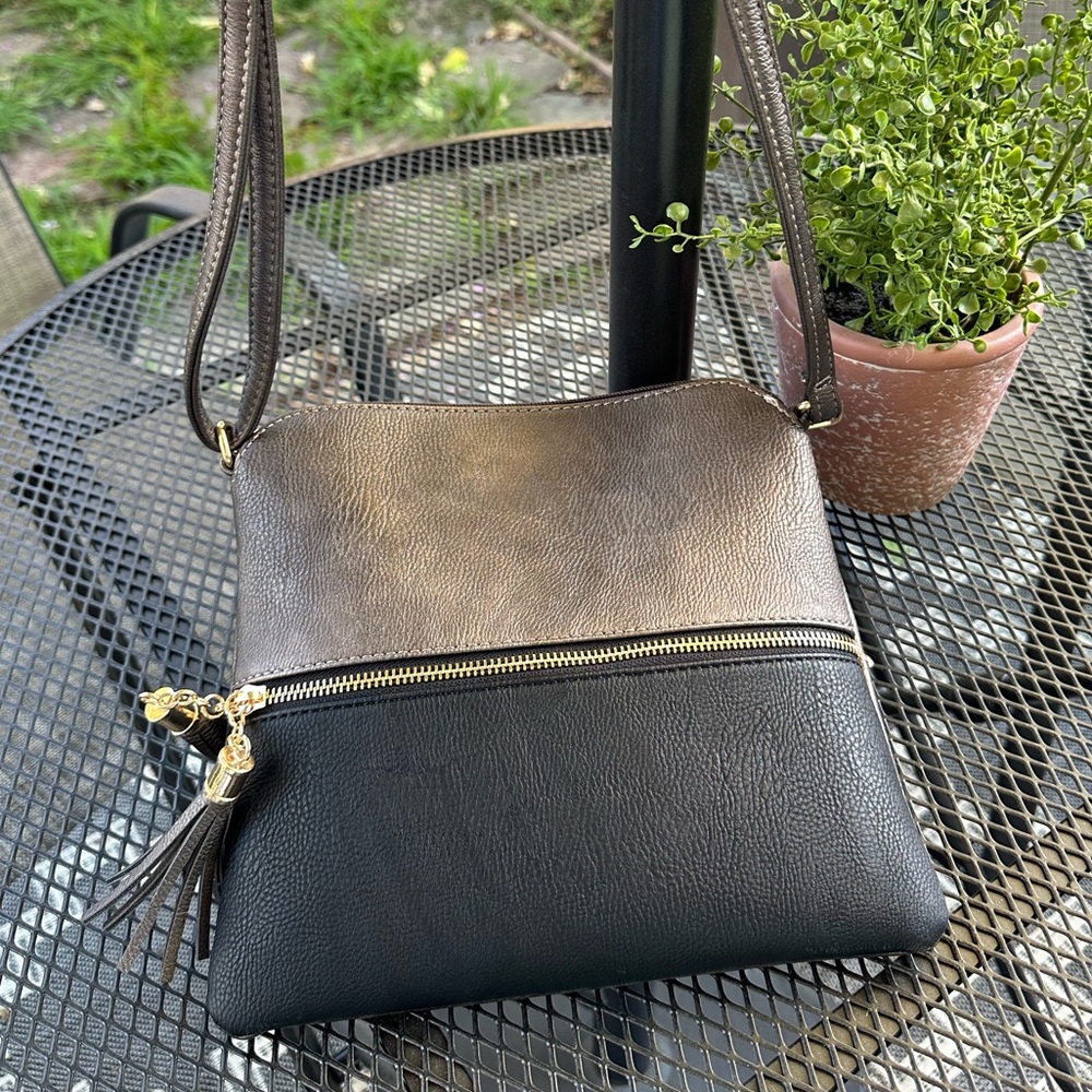 Crossbody Bag in Black & Pewter